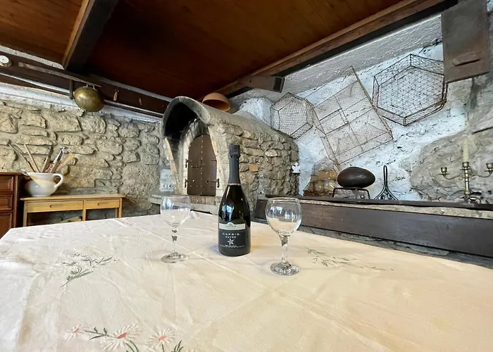 Matacin With Sea View Апартаменты