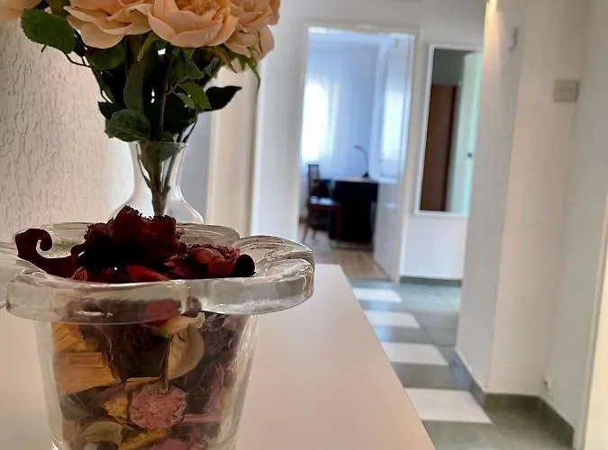 Matacin With Sea View Апартаменты *