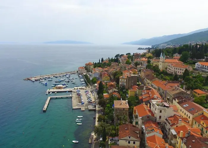 Lejlighed Matacin With Sea View